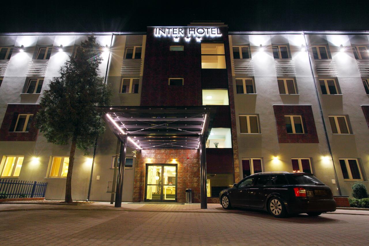 Inter Hotel Ostroleka  Buitenkant foto